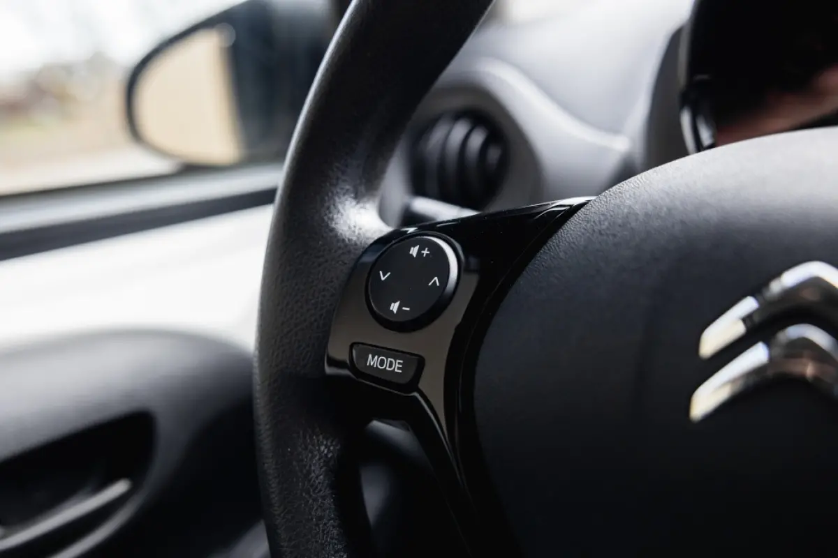 1.0 VTi Feel | Cruise | DAB | Start-Stop
