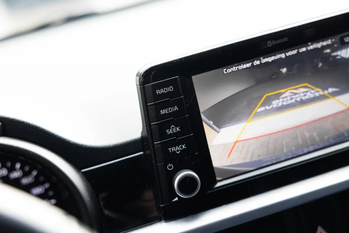 1.0 CVVT Design Ed. | Carplay | Camera | Cruise