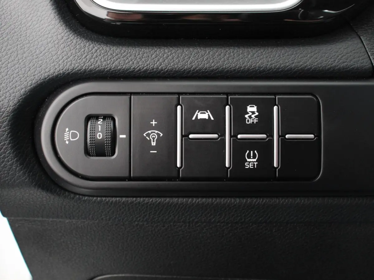 1.5 T-GDi Automaat HEV GT-Line Climate control  Cruise control adaptive  Camera  Parkeersensoren achter  Stuur verwarming  Voorstoelen verwarmd  Navigatie  Apple Carplay/ Android Auto