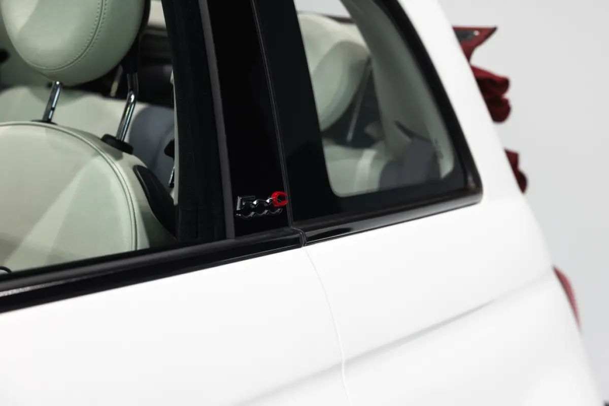 0.9 TwinAir T Lounge | CarPlay | Climate Control |