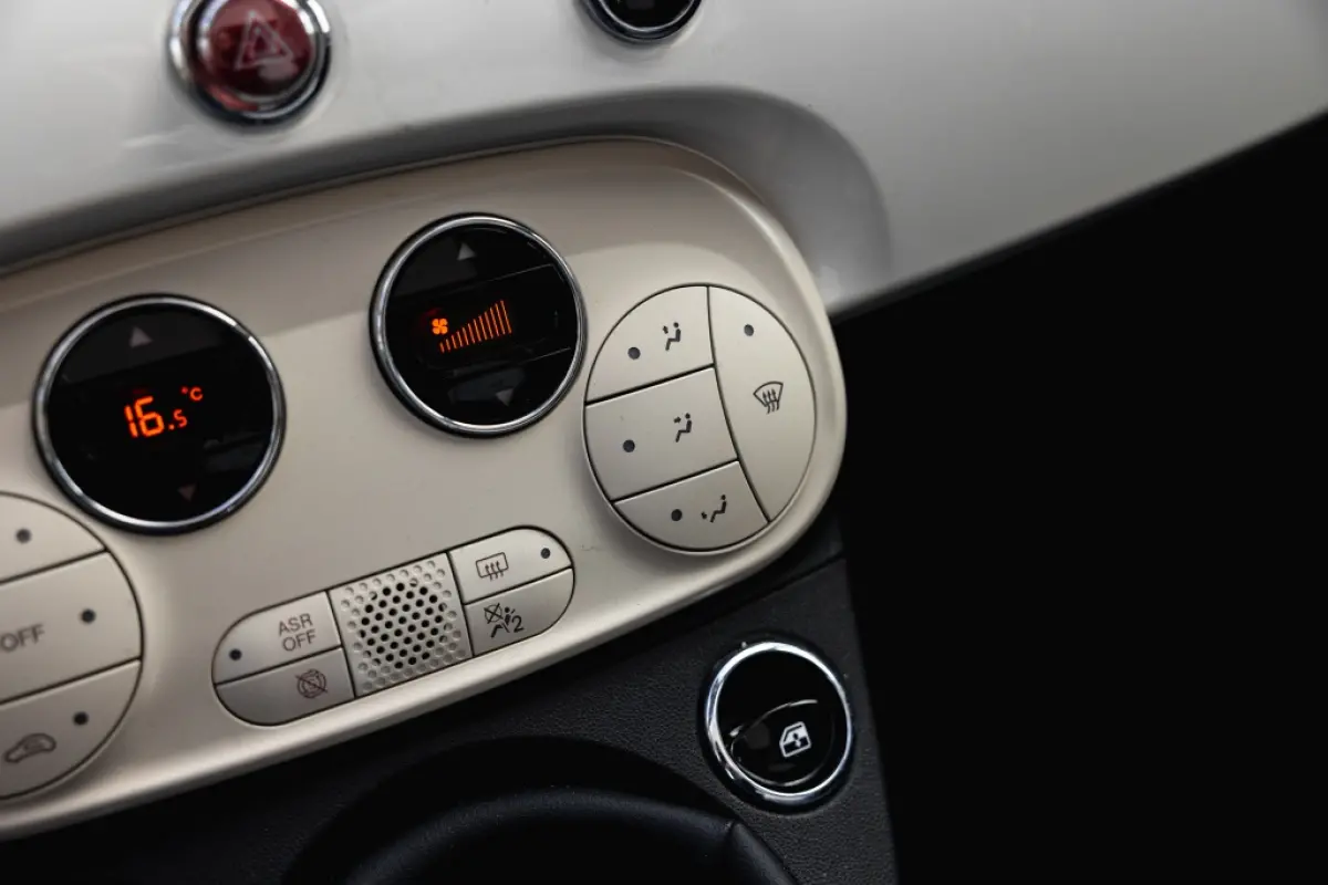 0.9 TwinAir T Lounge | CarPlay | Climate Control |