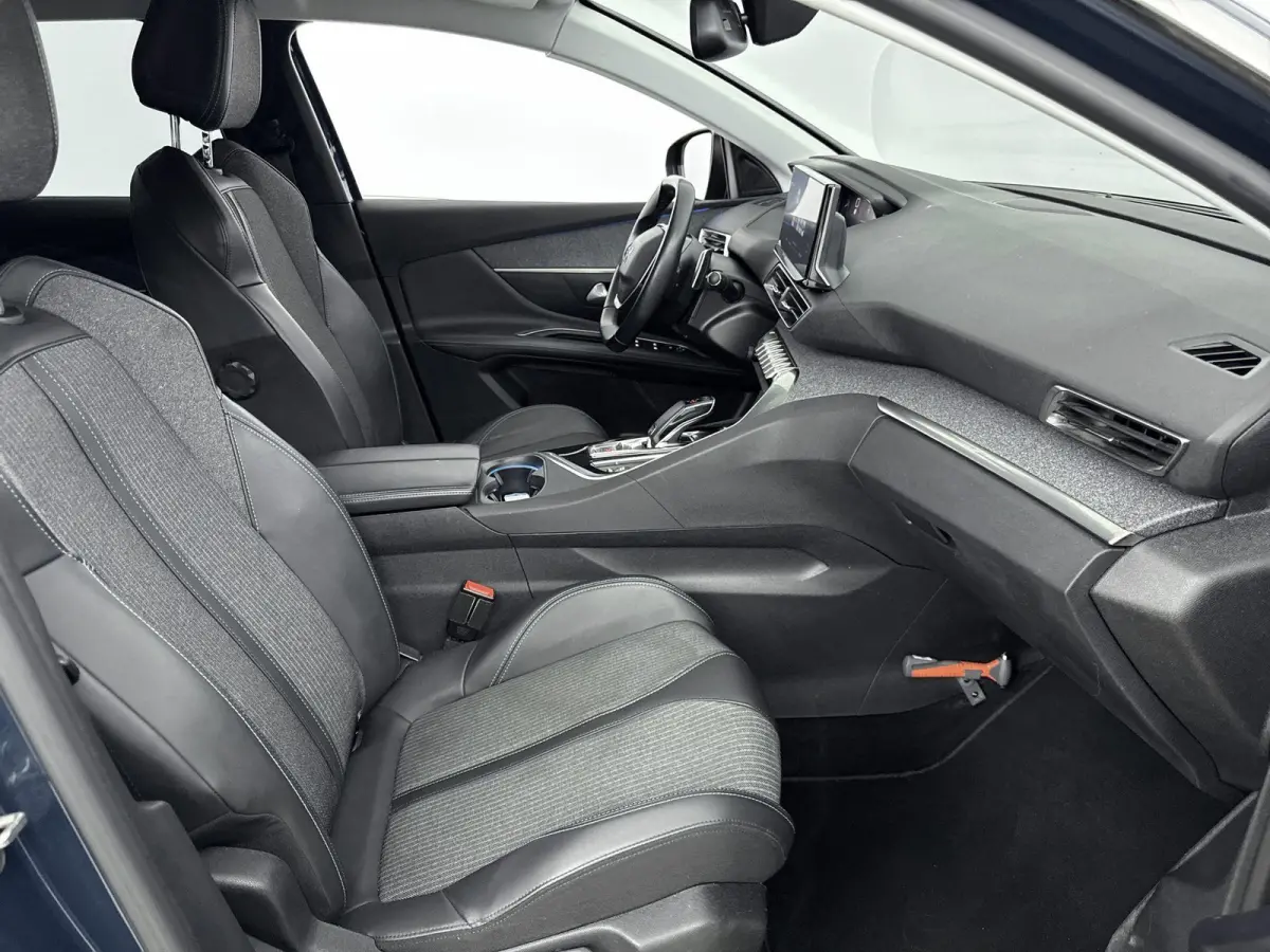 SUV 130pk Automaat Allure Pack | Navigatie | Camera | CarPlay | Elektrische Achterklep