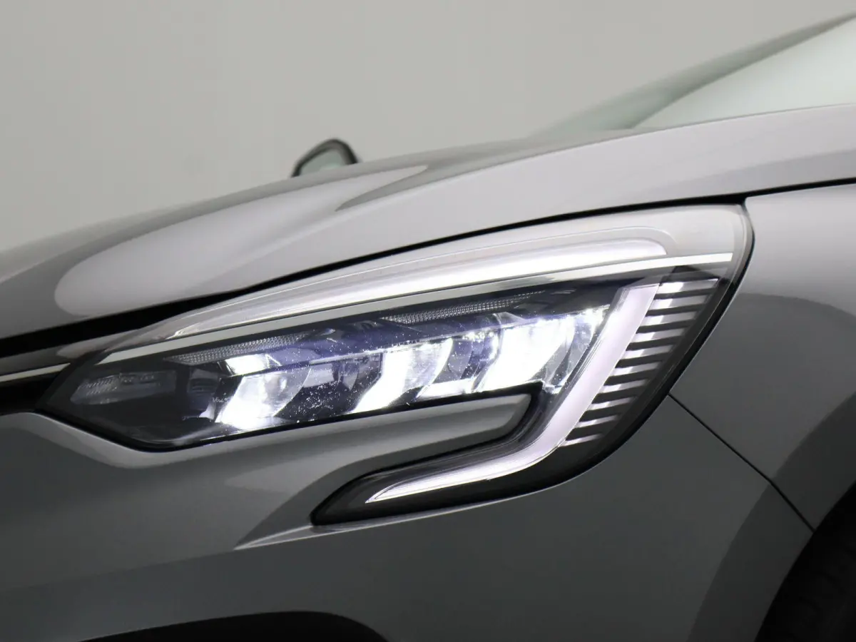 TCe 90 GPF Evolution | Navigatie | Lichtmetalen velgen | Privacy Glas |