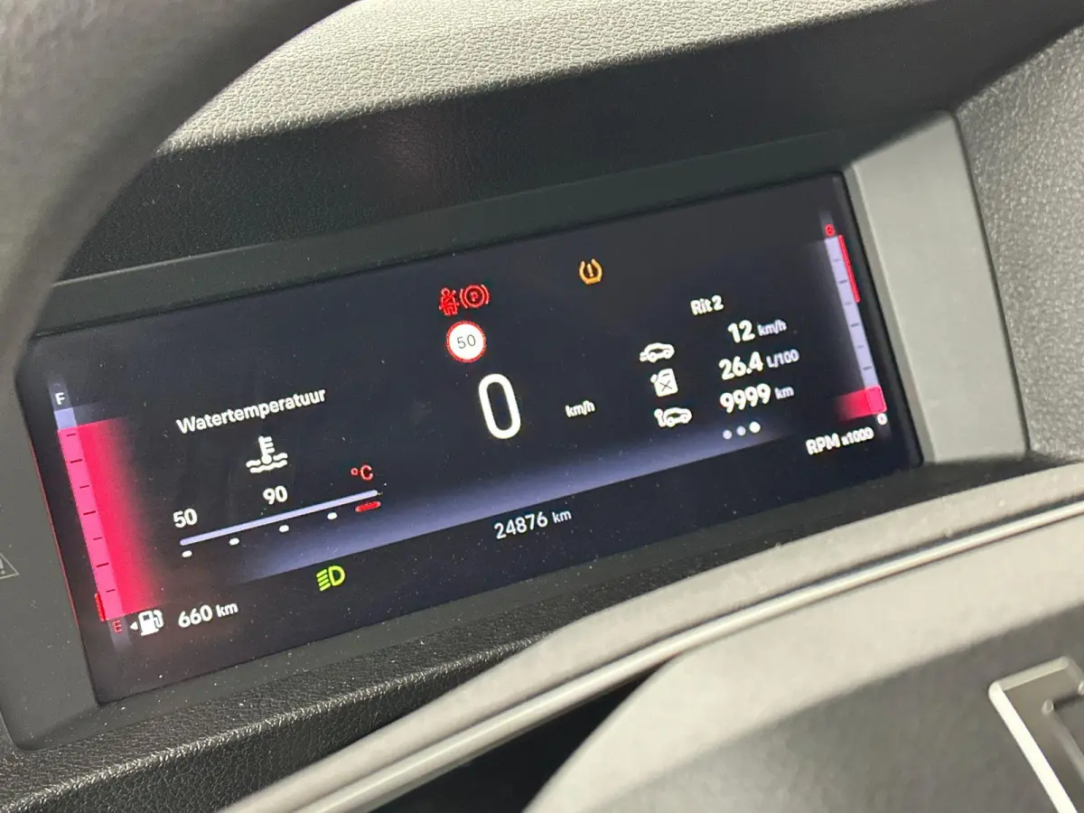 2.0 Diesel 145 L3 145 PK | Navi | 3 Zits | Achter Deuren | Betimmering | BPM vrij