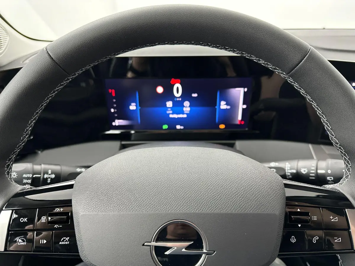 1.2 Edition | DEMONSTRATIEMODEL | Camera | Sensoren | Apple Carplay/Android Auto | keyless start |