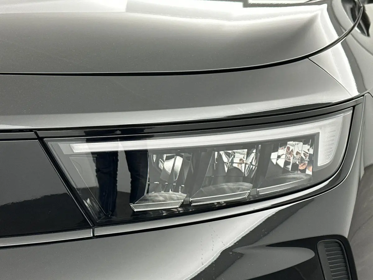 1.2 Edition | DEMONSTRATIEMODEL | Camera | Sensoren | Apple Carplay/Android Auto | keyless start |