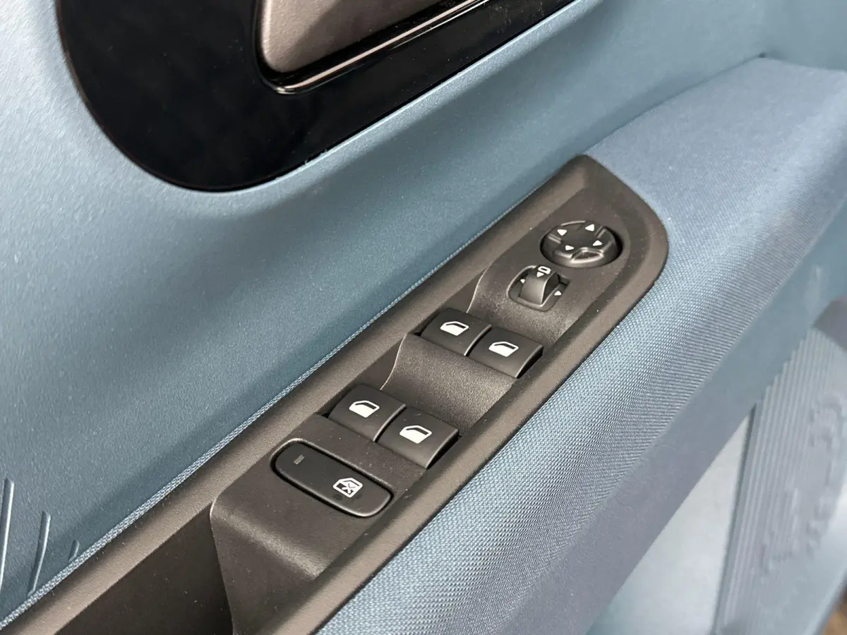 La Prima 11 kW 44 kWh | DEMONSTRATIEMODEL | Applecarplay&Androidauto | Stoel&Stuurverwarming | Camera | 8 JAAR GARANTIE! |