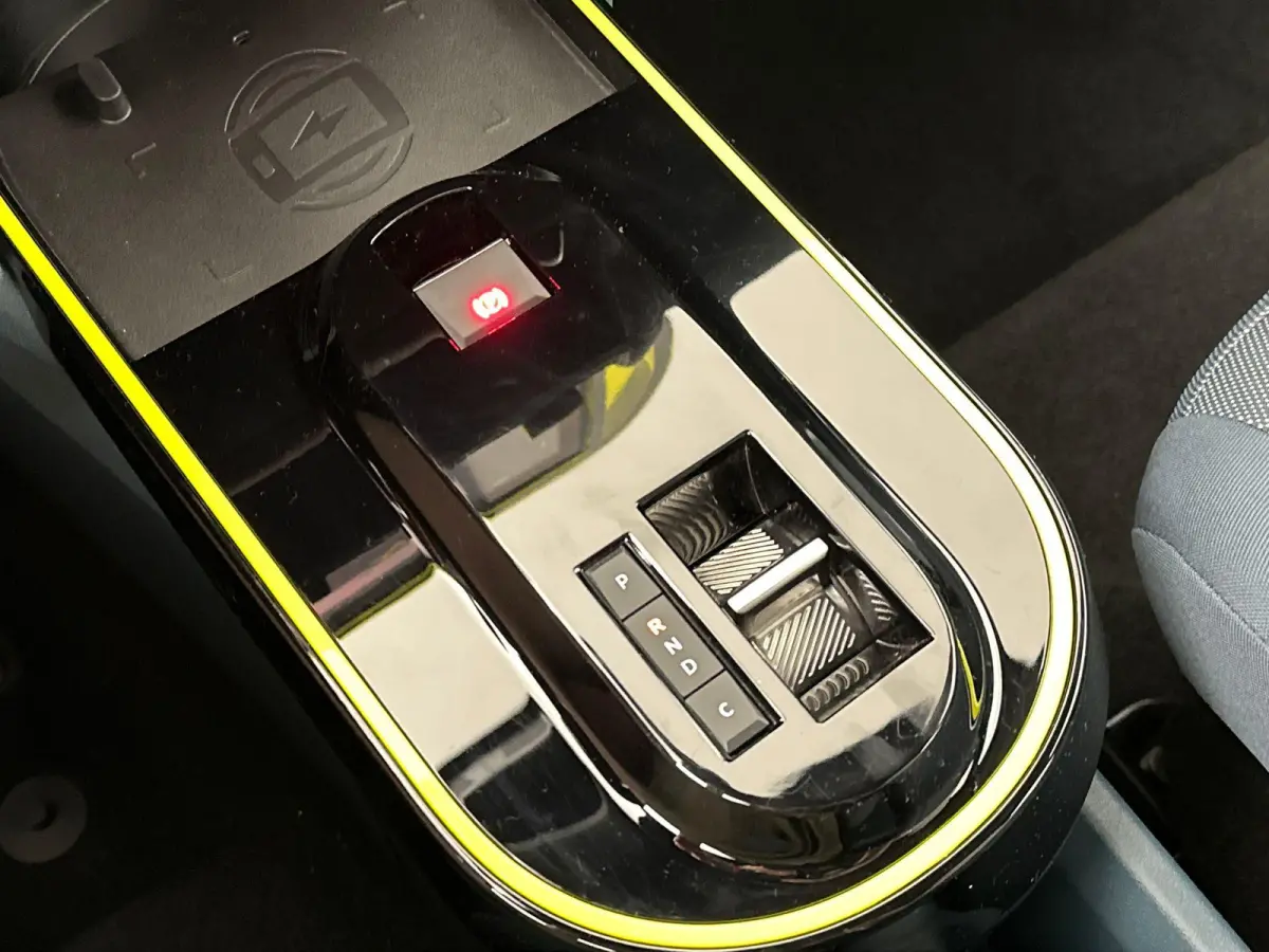 La Prima 7.4 kW 44 kWh | DEMONSTRATIEMODEL | Applecarplay&Androidauto| Stoel&Stuurverwarming | Camera | 8 JAAR GARANTIE!