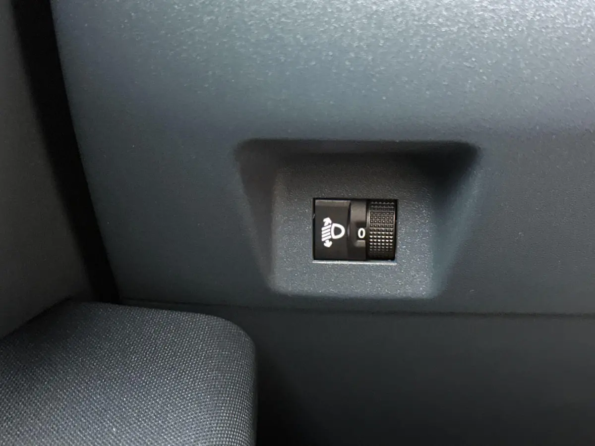 La Prima 7.4 kW 44 kWh | DEMONSTRATIEMODEL | Applecarplay&Androidauto| Stoel&Stuurverwarming | Camera | 8 JAAR GARANTIE!