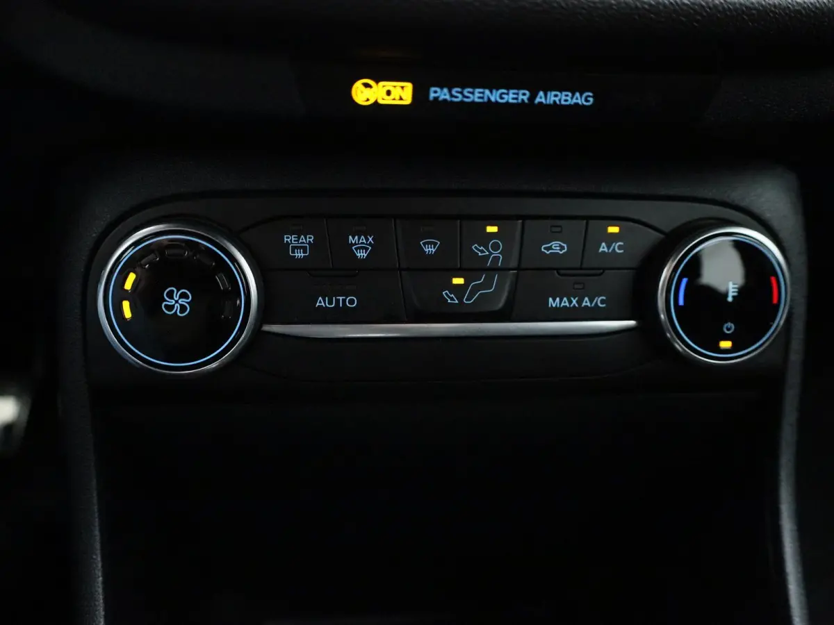 1.0 EcoBoost ST-Line | Navi | Airco | Cruise Control Adaptief | Camera + PDC | LMV | DAB |