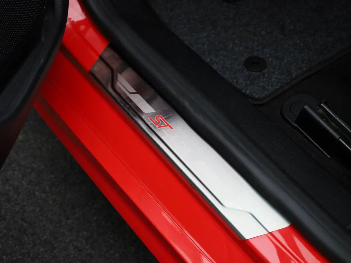 1.0 EcoBoost ST-Line | Navi | Airco | Cruise Control Adaptief | Camera + PDC | LMV | DAB |