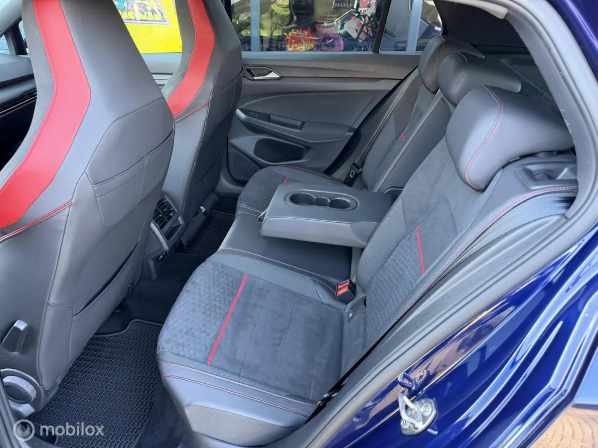 8 2.0 TSI GTI DSG Clubsport 300 PK Navi Pano