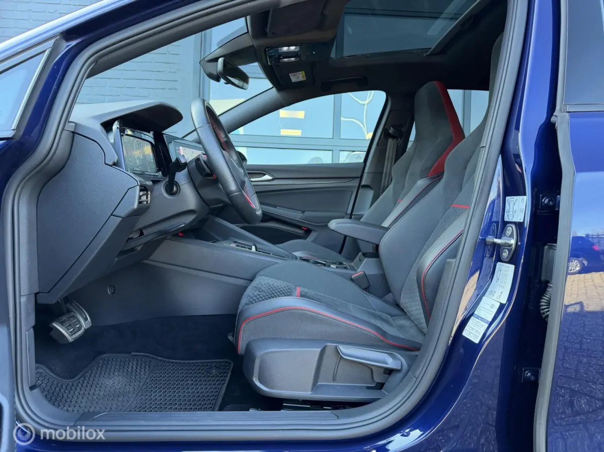 8 2.0 TSI GTI DSG Clubsport 300 PK Navi Pano