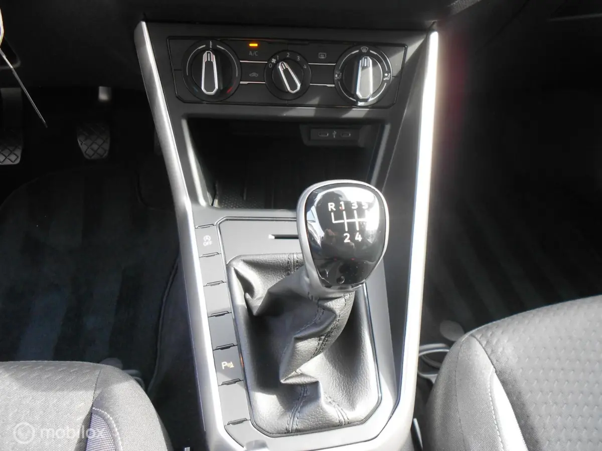 1.0 TSI Life Edition Camera Apple Car Play