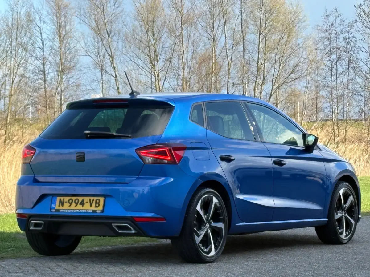 1.0 EcoTSI FR Business Intense - Saphire Blue - Carplay/Camera/Virtual
