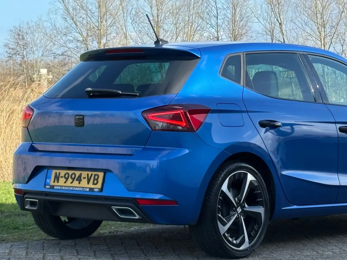1.0 EcoTSI FR Business Intense - Saphire Blue - Carplay/Camera/Virtual