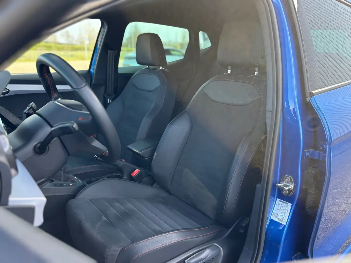 1.0 EcoTSI FR Business Intense - Saphire Blue - Carplay/Camera/Virtual
