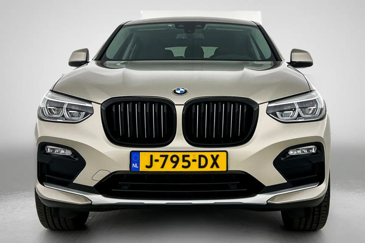 XDrive20i High Executive (Dealer Onderh, Navi, Head-up, Parkeersensoren V+A,, StoelV, Climate Control, Cruise Control, Etc)