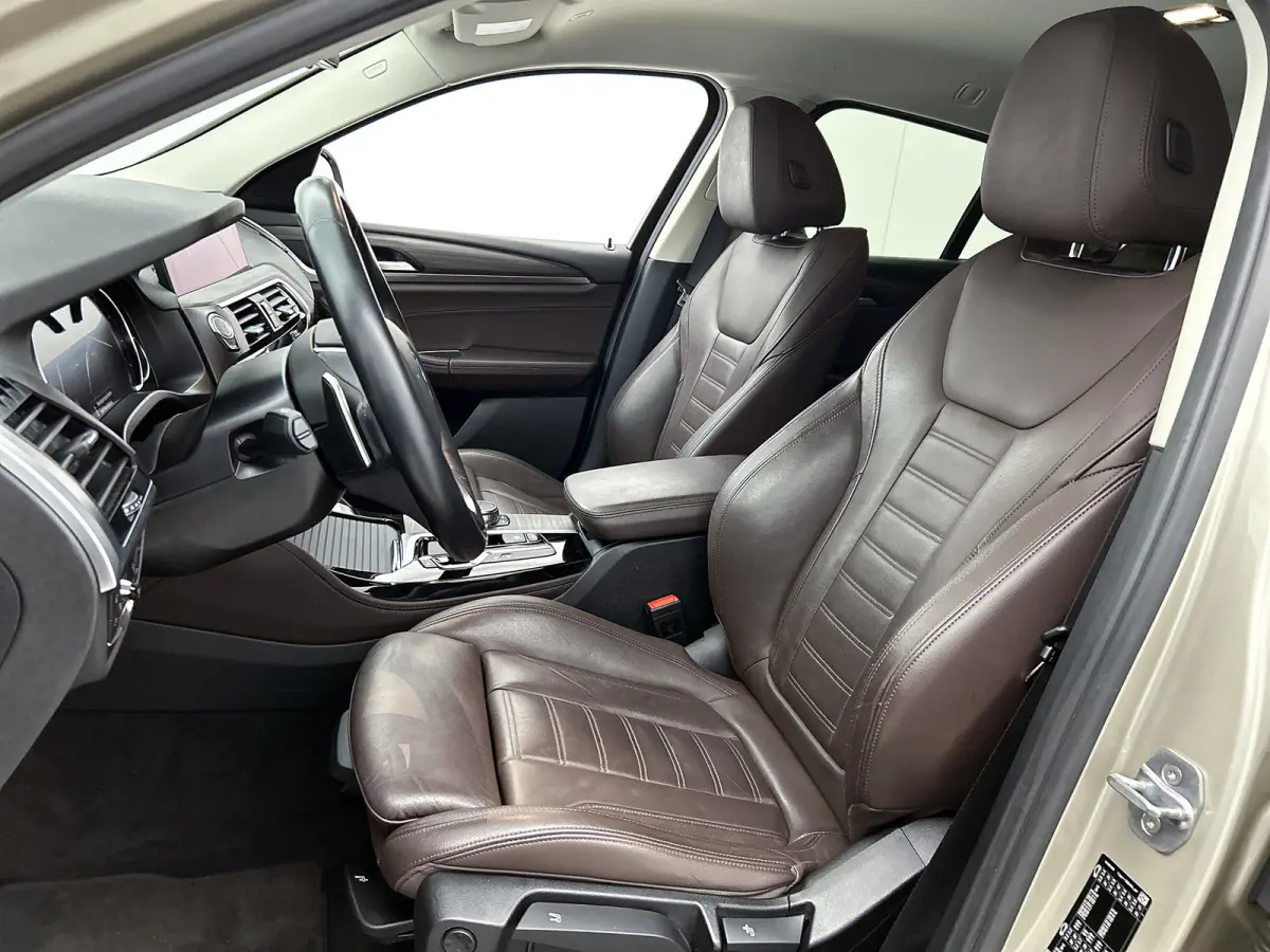 XDrive20i High Executive (Dealer Onderh, Navi, Head-up, Parkeersensoren V+A,, StoelV, Climate Control, Cruise Control, Etc)