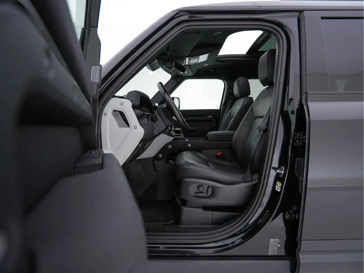 2.0 P400e 110 XS Edition (Plug-in) (INCL-BTW-BPM) *PANO | LEATHER | FULL-LED | MERIDIAN-AUDIO | BLINDSPOT | TOPVIEW | AIRSUSPENSION | HEATED-COMFORTSEATS | KEYLESS | CARPLAY | LANE-ASIST | D