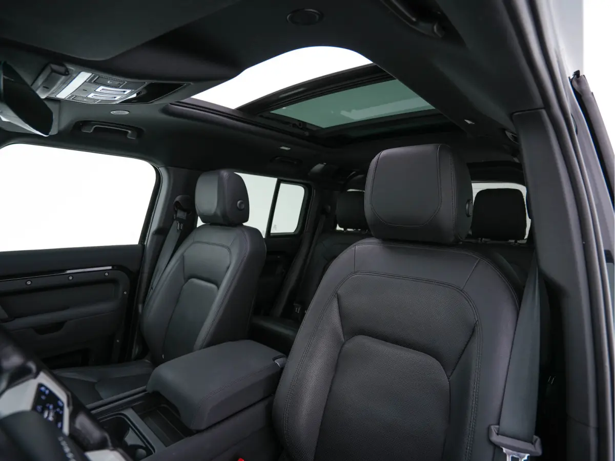 2.0 P400e 110 XS Edition (Plug-in) (INCL-BTW-BPM) *PANO | LEATHER | FULL-LED | MERIDIAN-AUDIO | BLINDSPOT | TOPVIEW | AIRSUSPENSION | HEATED-COMFORTSEATS | KEYLESS | CARPLAY | LANE-ASIST | D