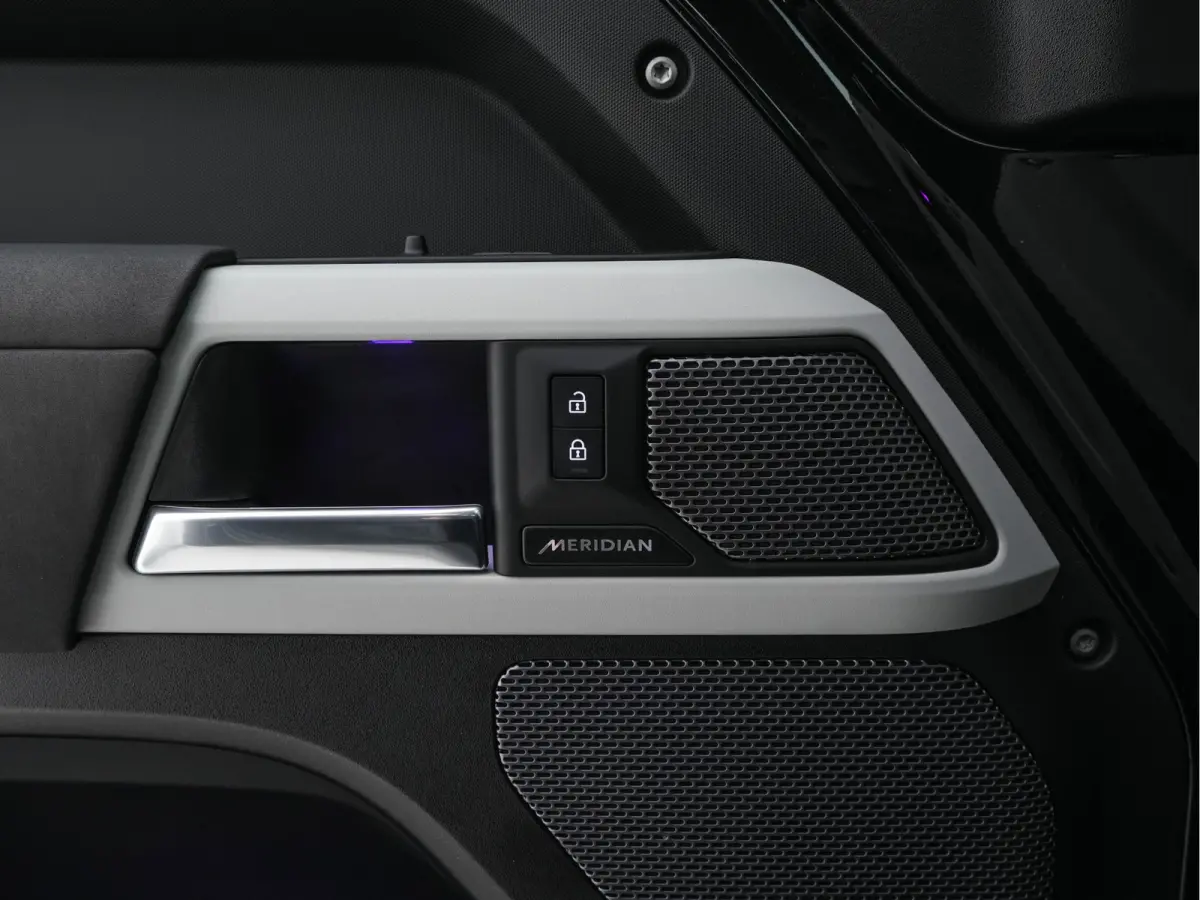 2.0 P400e 110 XS Edition (Plug-in) (INCL-BTW-BPM) *PANO | LEATHER | FULL-LED | MERIDIAN-AUDIO | BLINDSPOT | TOPVIEW | AIRSUSPENSION | HEATED-COMFORTSEATS | KEYLESS | CARPLAY | LANE-ASIST | D