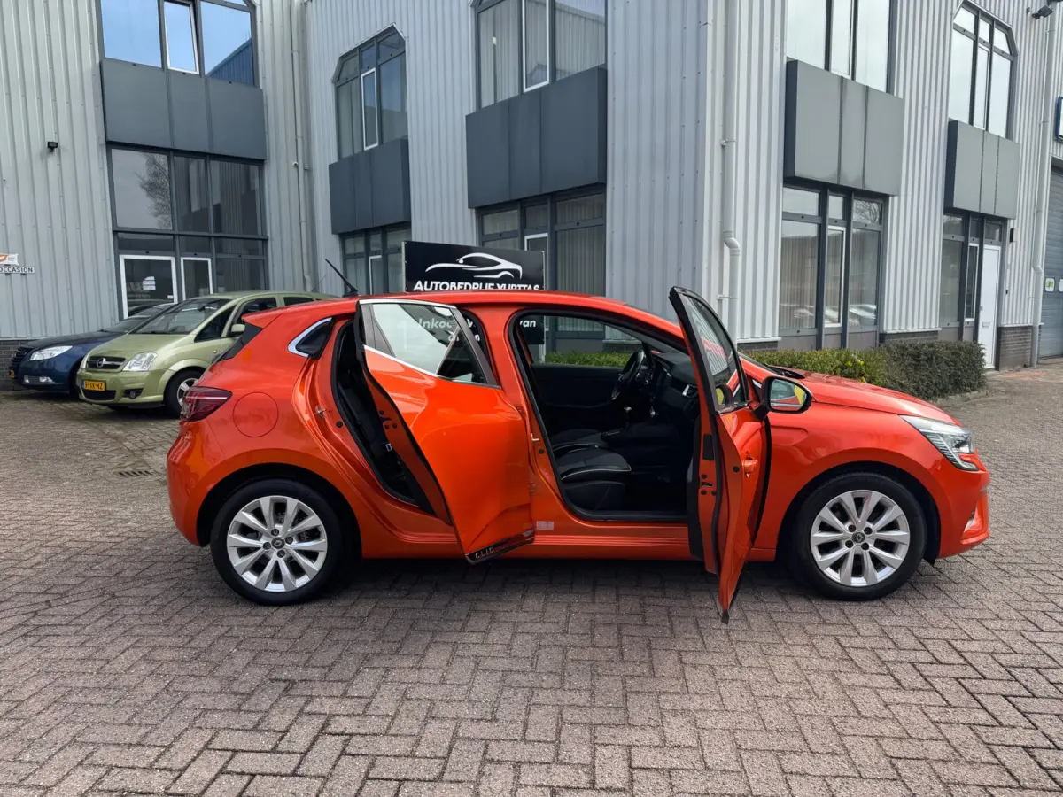 1.0 TCe Intens CARPLAY!!