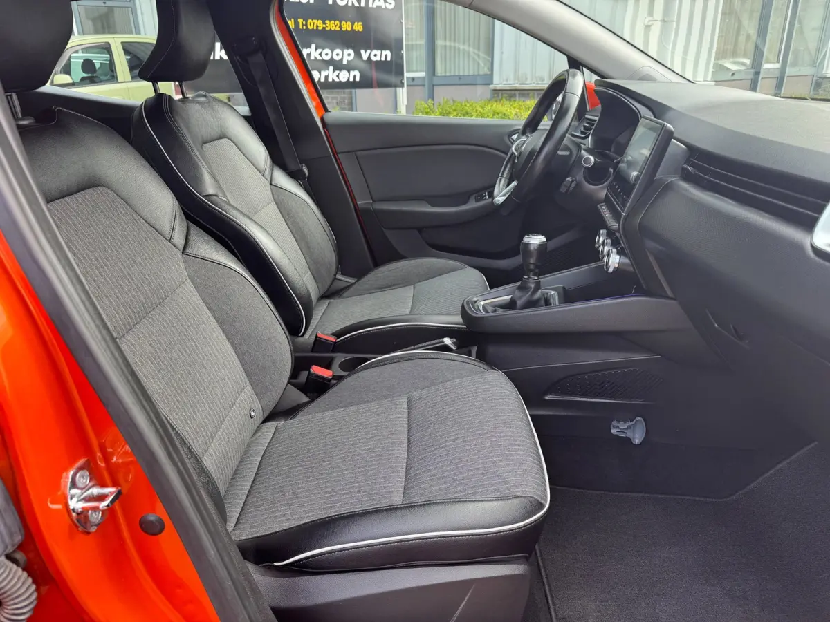 1.0 TCe Intens CARPLAY!!