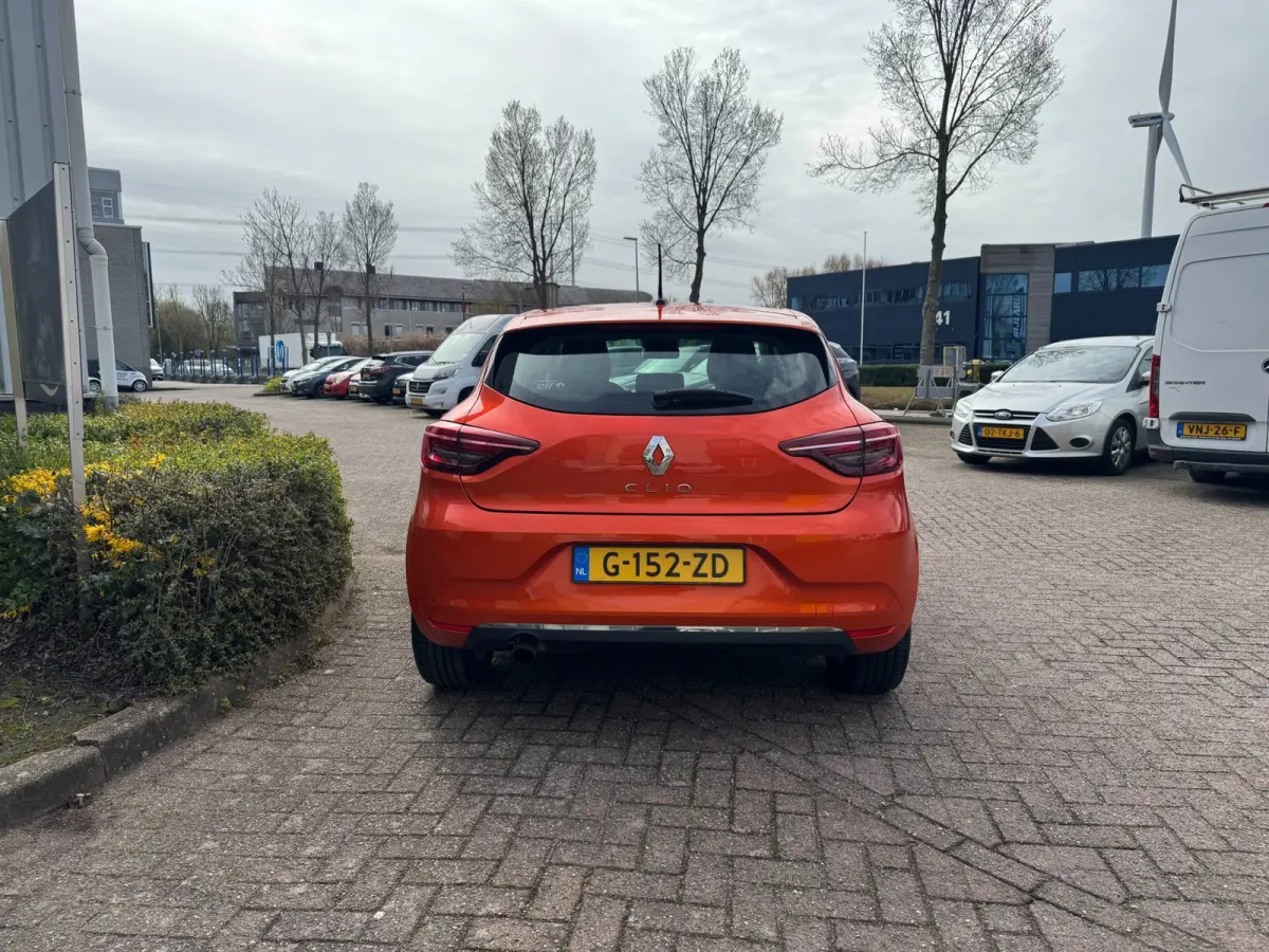 1.0 TCe Intens CARPLAY!!