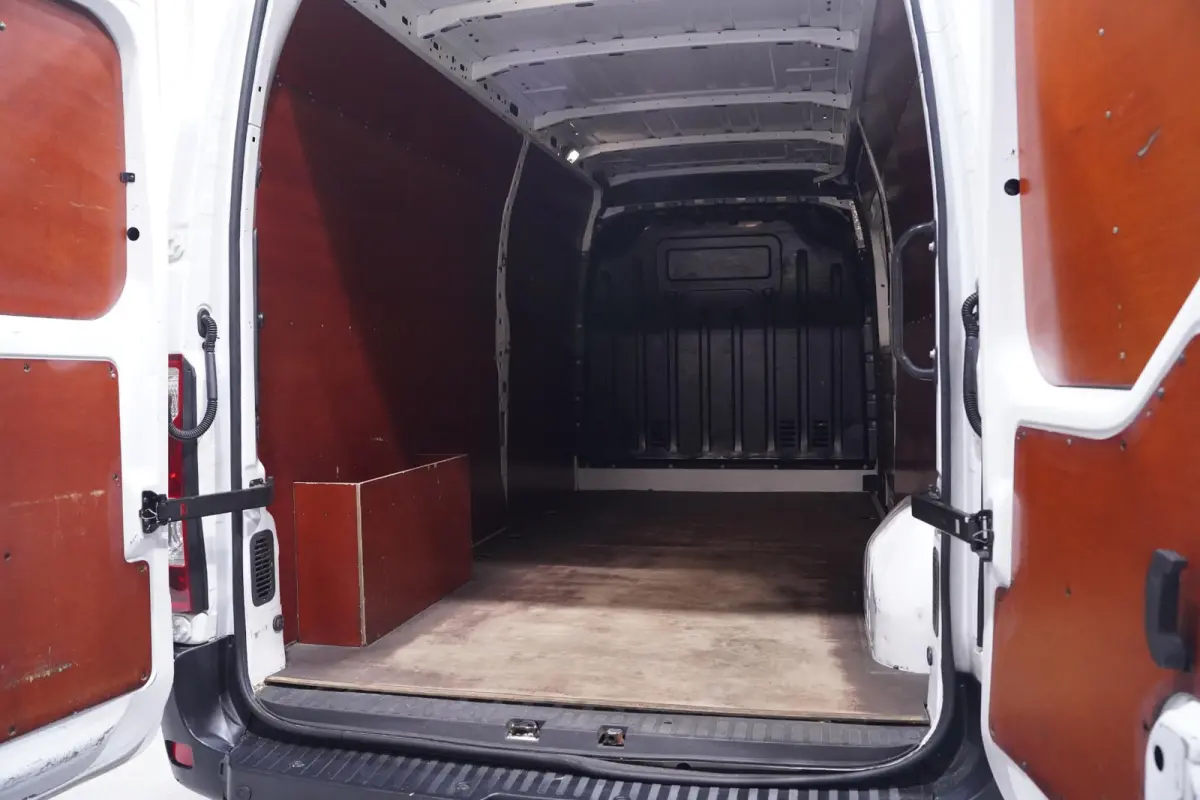 2.3 dCi 150 pk L3H2 Navi, Camera Dode Hoek Assist, Opstap achter, PDC V+A, 3-Zits