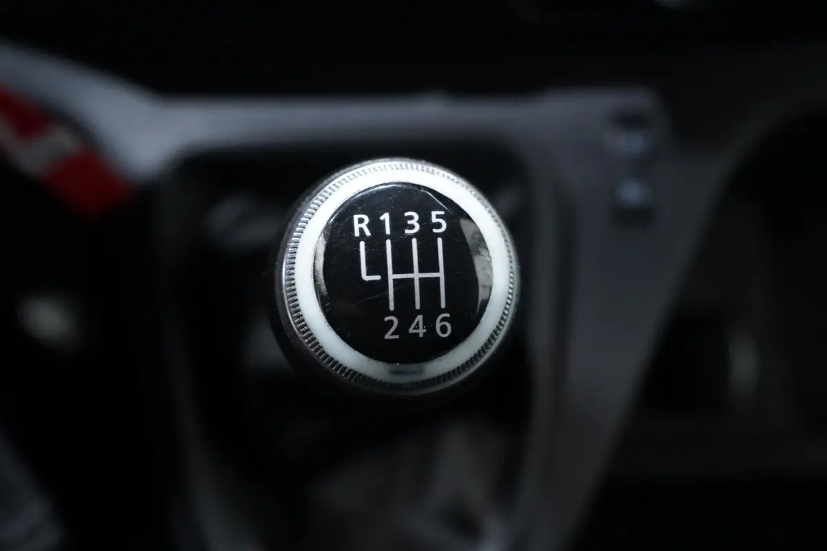 2.3 dCi 150 pk L3H2 Navi, Camera Dode Hoek Assist, Opstap achter, PDC V+A, 3-Zits