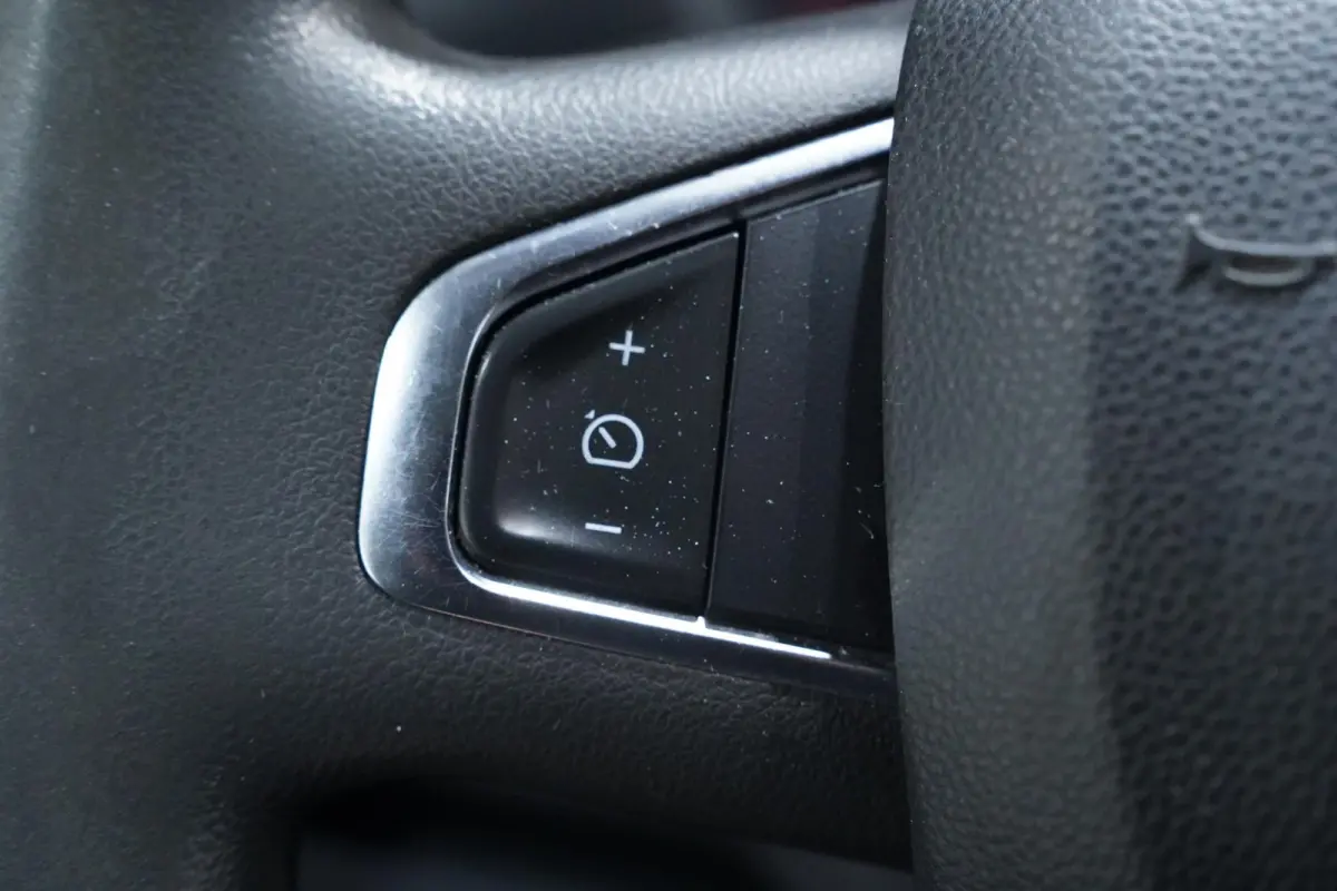 2.3 dCi 150 pk L3H2 Navi, Camera Dode Hoek Assist, Opstap achter, PDC V+A, 3-Zits