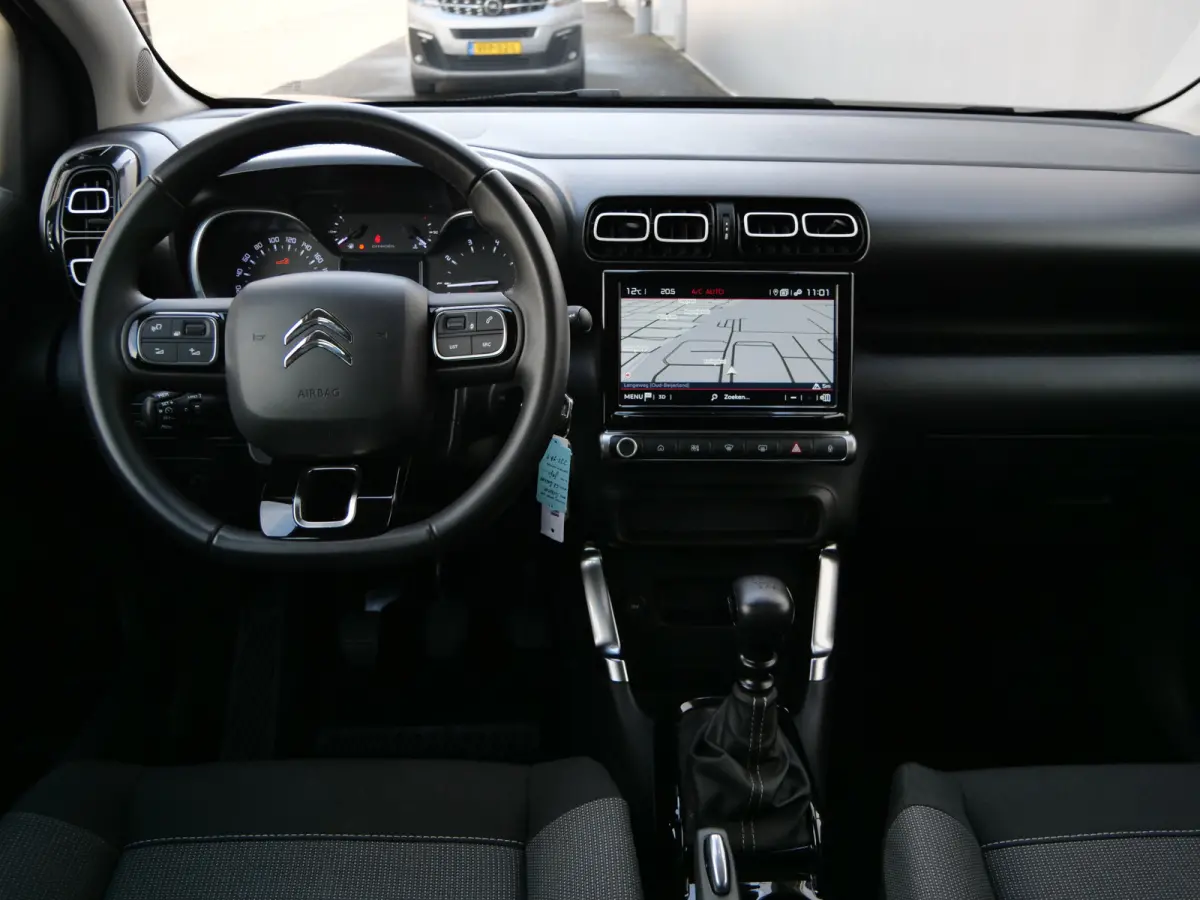 1.2 PureTech Plus 110 Pk Navigatie / DAB / Apple Carplay / PDC