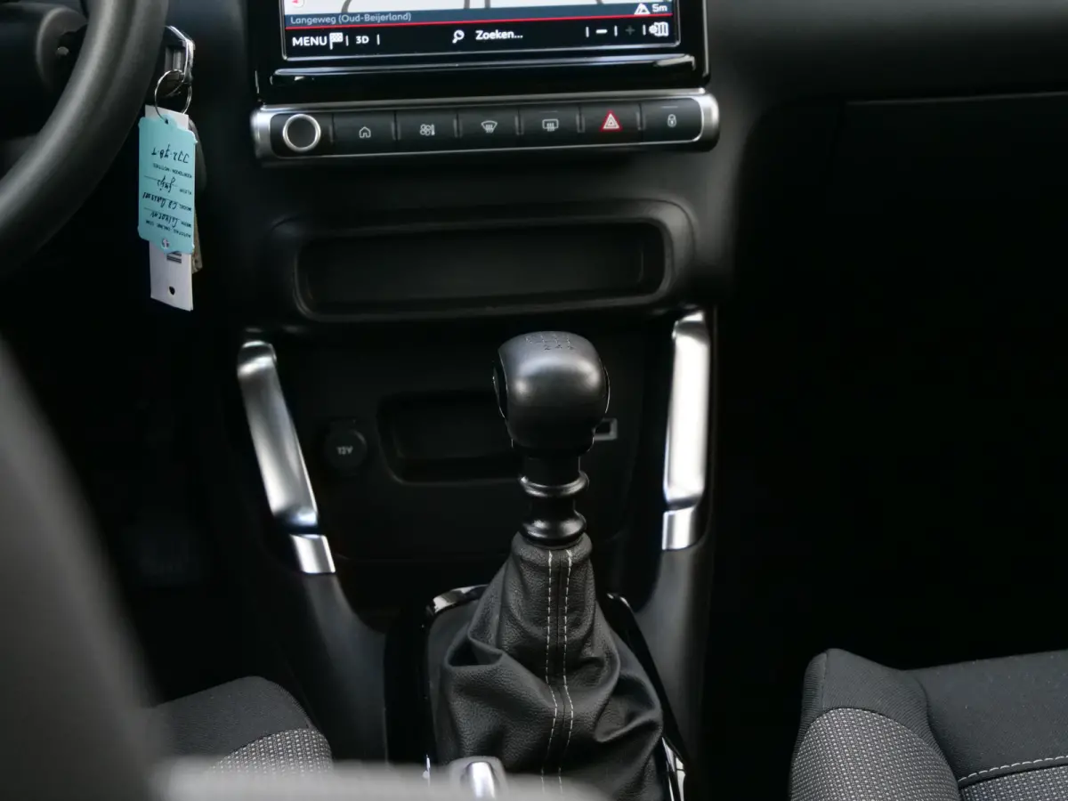 1.2 PureTech Plus 110 Pk Navigatie / DAB / Apple Carplay / PDC