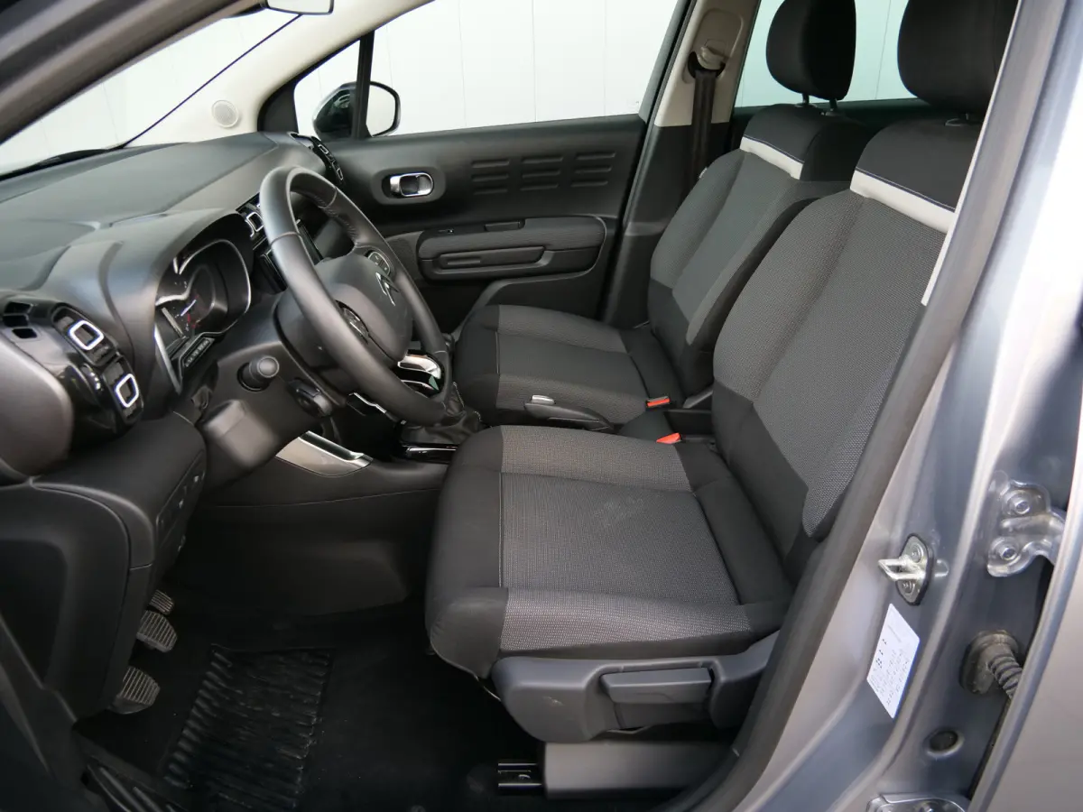 1.2 PureTech Plus 110 Pk Navigatie / DAB / Apple Carplay / PDC