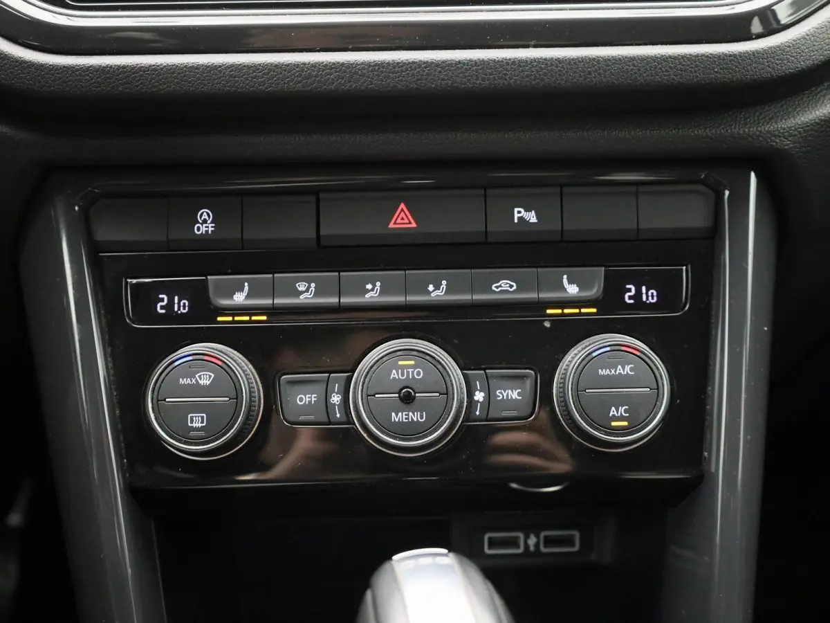 2.0 TSI 4Motion Sport 190 PK| Origineel Nederlands | 1e Eigenaar | Dealeronderhouden | Navigatie | Stoelverwarming | Achteruitrijcamera | Parkeersensoren | Digitale Cockpit Pro | Climatronic