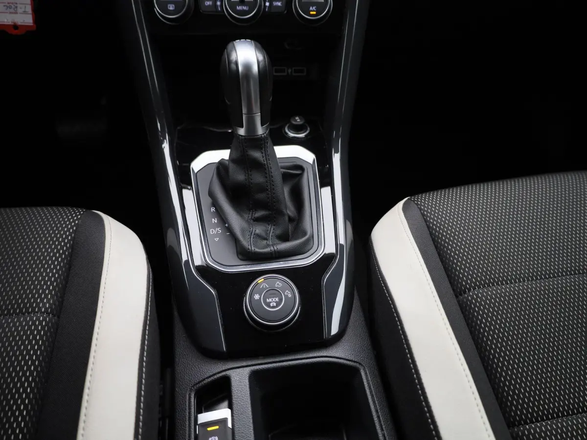 2.0 TSI 4Motion Sport 190 PK| Origineel Nederlands | 1e Eigenaar | Dealeronderhouden | Navigatie | Stoelverwarming | Achteruitrijcamera | Parkeersensoren | Digitale Cockpit Pro | Climatronic