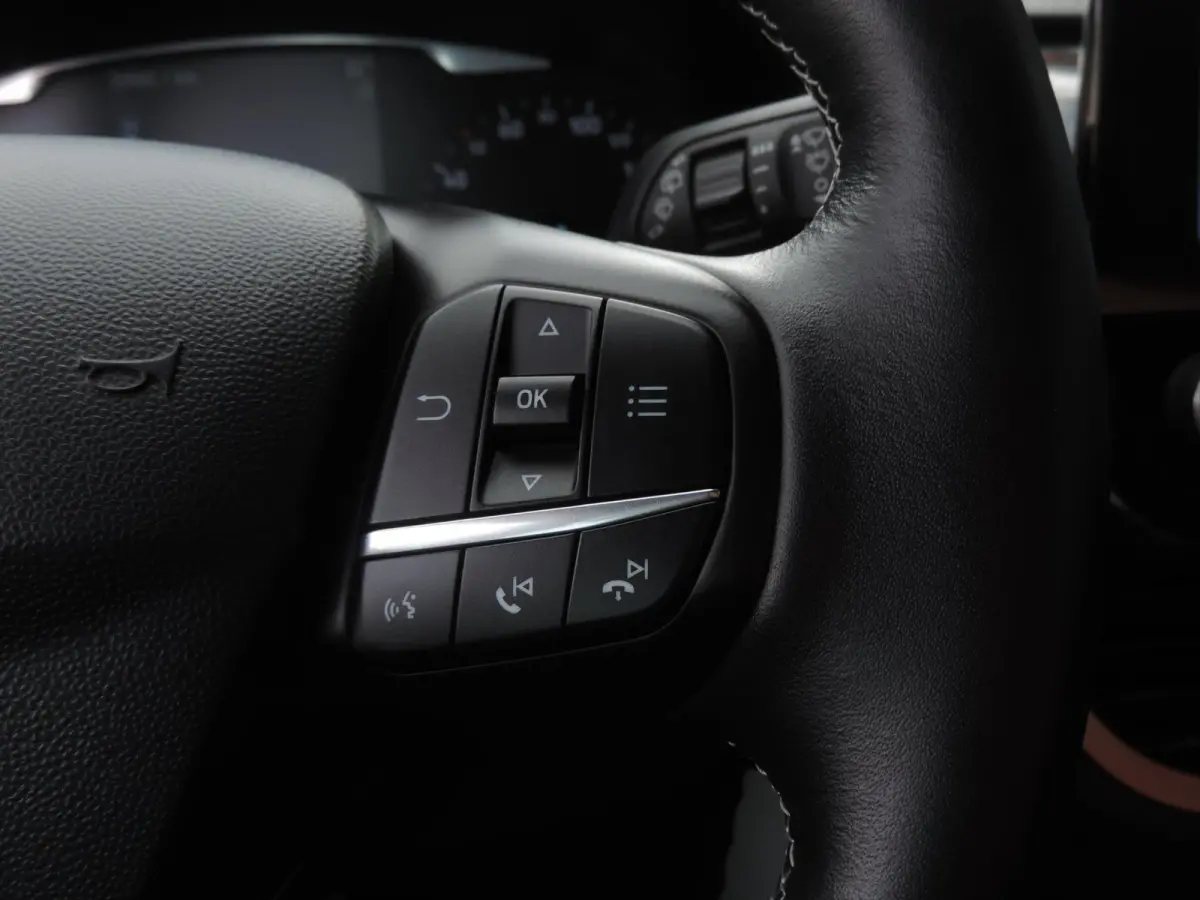 1.0-T Active 59.000km | 1e Eig | NL-auto | Voorruitverw | 17'' | CarPlay | Adapt.cruise | B&O | PDC | Navi | ECC
