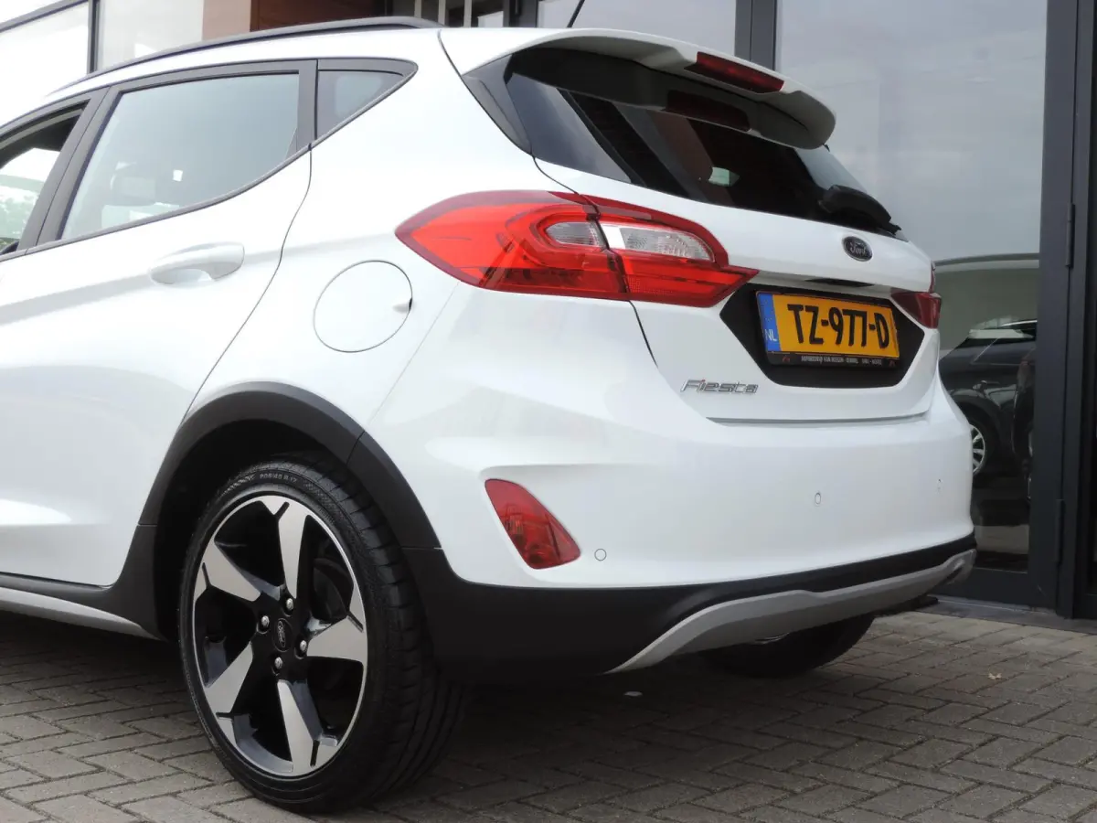 1.0-T Active 59.000km | 1e Eig | NL-auto | Voorruitverw | 17'' | CarPlay | Adapt.cruise | B&O | PDC | Navi | ECC
