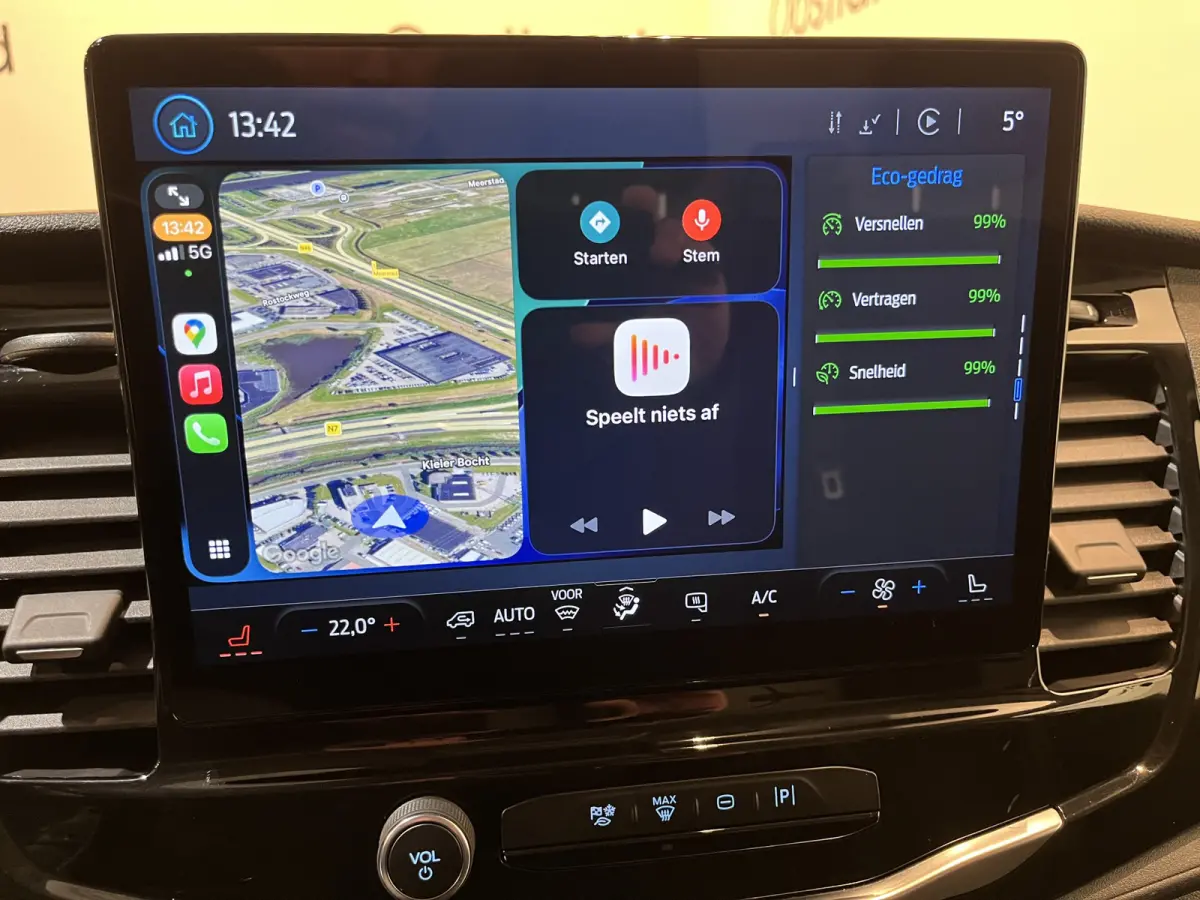 390 (3500 kg) L2H2 Trend 68 kWh / 100% Elektrisch !! / Airco / Cruise Control / CarPlay / Camera / Navigatie / 3-Zits / 13.850 KM !!
