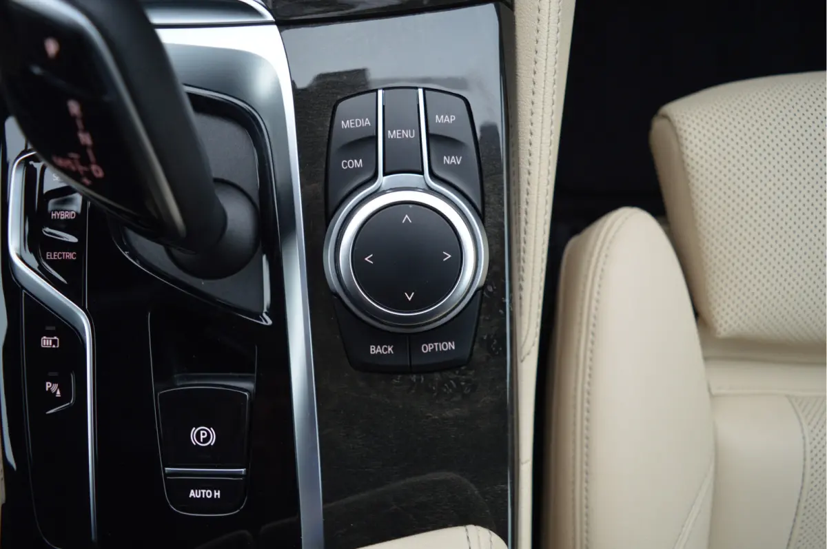 520e Executive | M-PAKKET | CAMERA | CARPLAY |