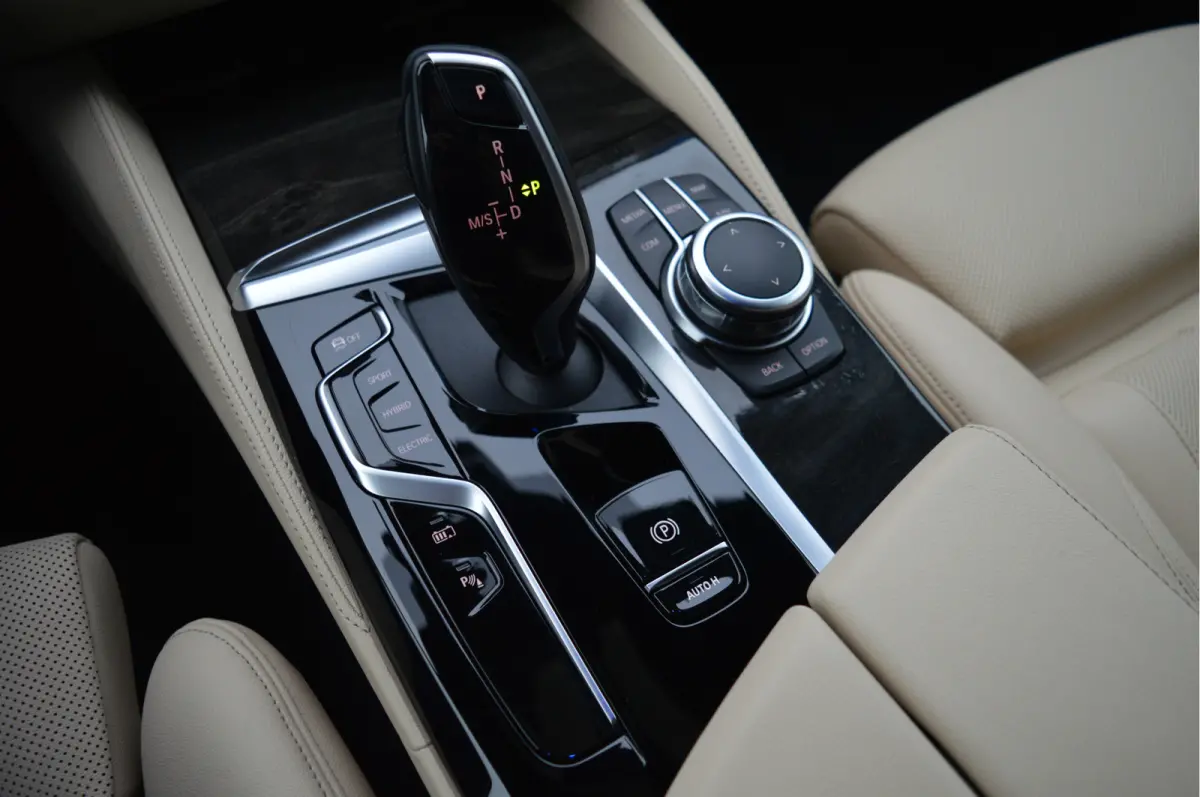 520e Executive | M-PAKKET | CAMERA | CARPLAY |