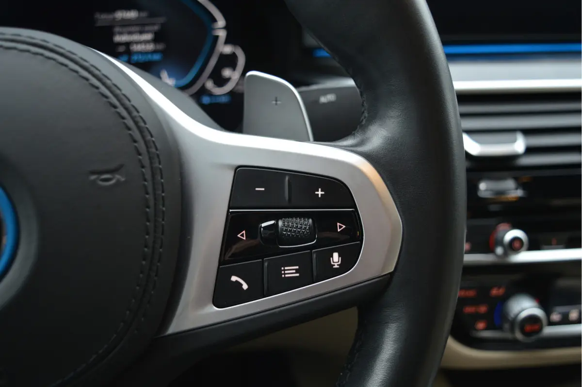520e Executive | M-PAKKET | CAMERA | CARPLAY |