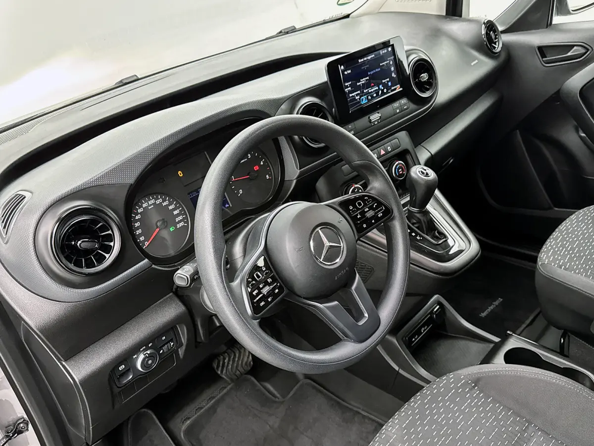 110 CDI L1 Pro Navigatie Camera Trekhaak Cruise control