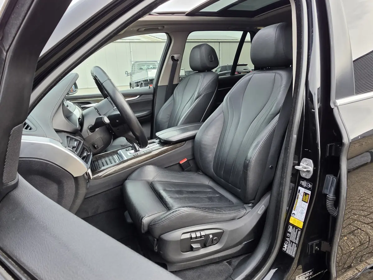 XDrive35i High Executive M-Sport Headup Pano Camera