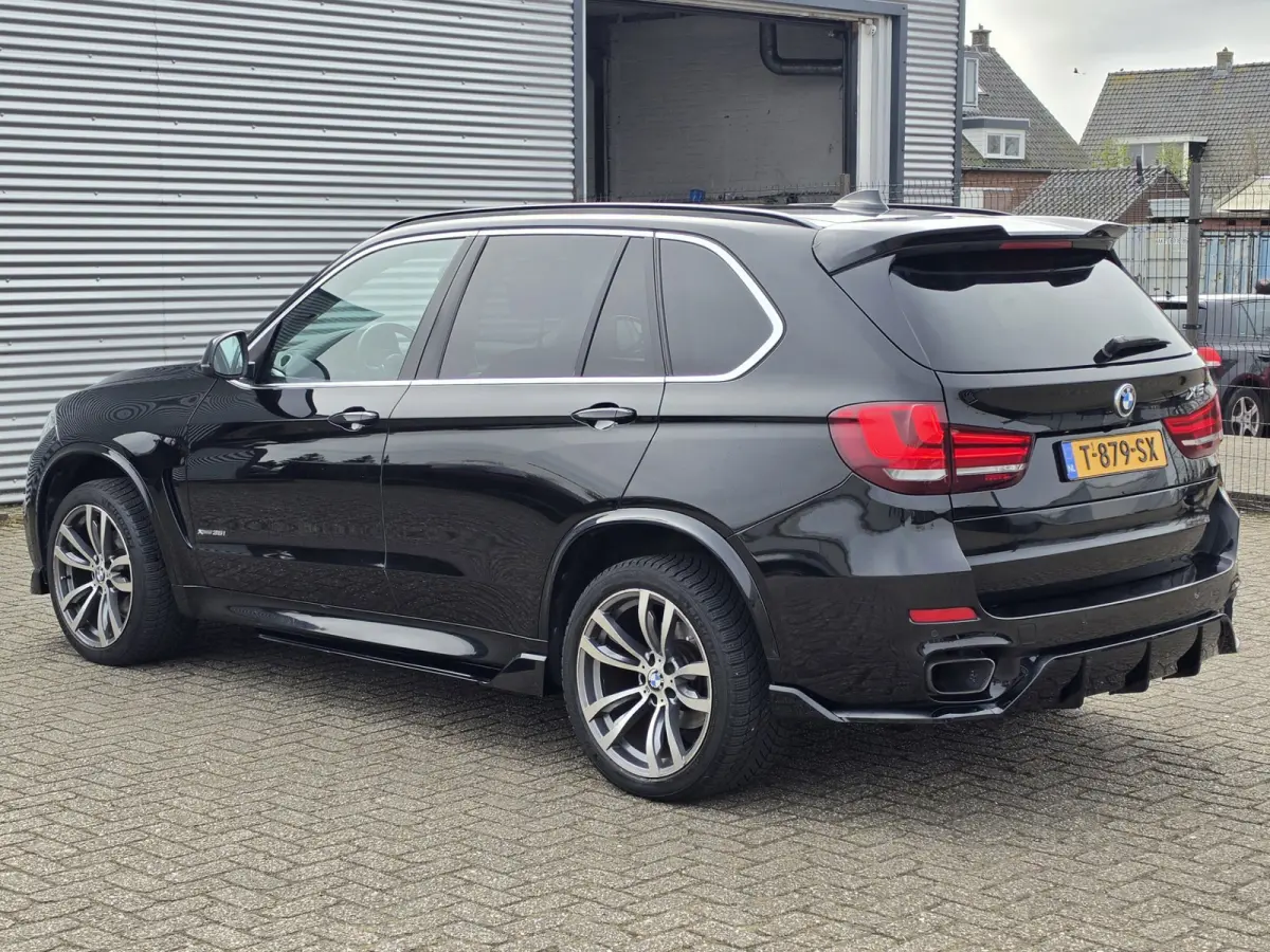 XDrive35i High Executive M-Sport Headup Pano Camera