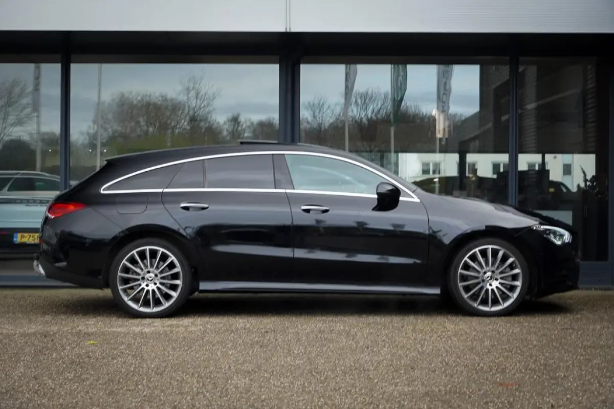 250e AMG Line / Pano / Sfeerverlichting / SOH 96,1 / Stoelverwarming+Ventilatie / Leder / HUD