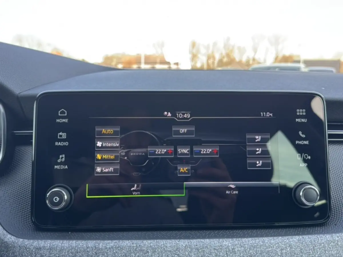 1.0 TSI SELECTION TREKHAAK/CRUISE/STOELVERW/CARPLAY
