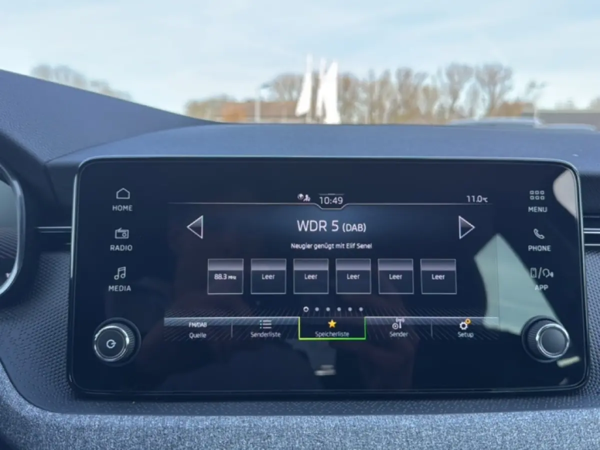 1.0 TSI SELECTION TREKHAAK/CRUISE/STOELVERW/CARPLAY