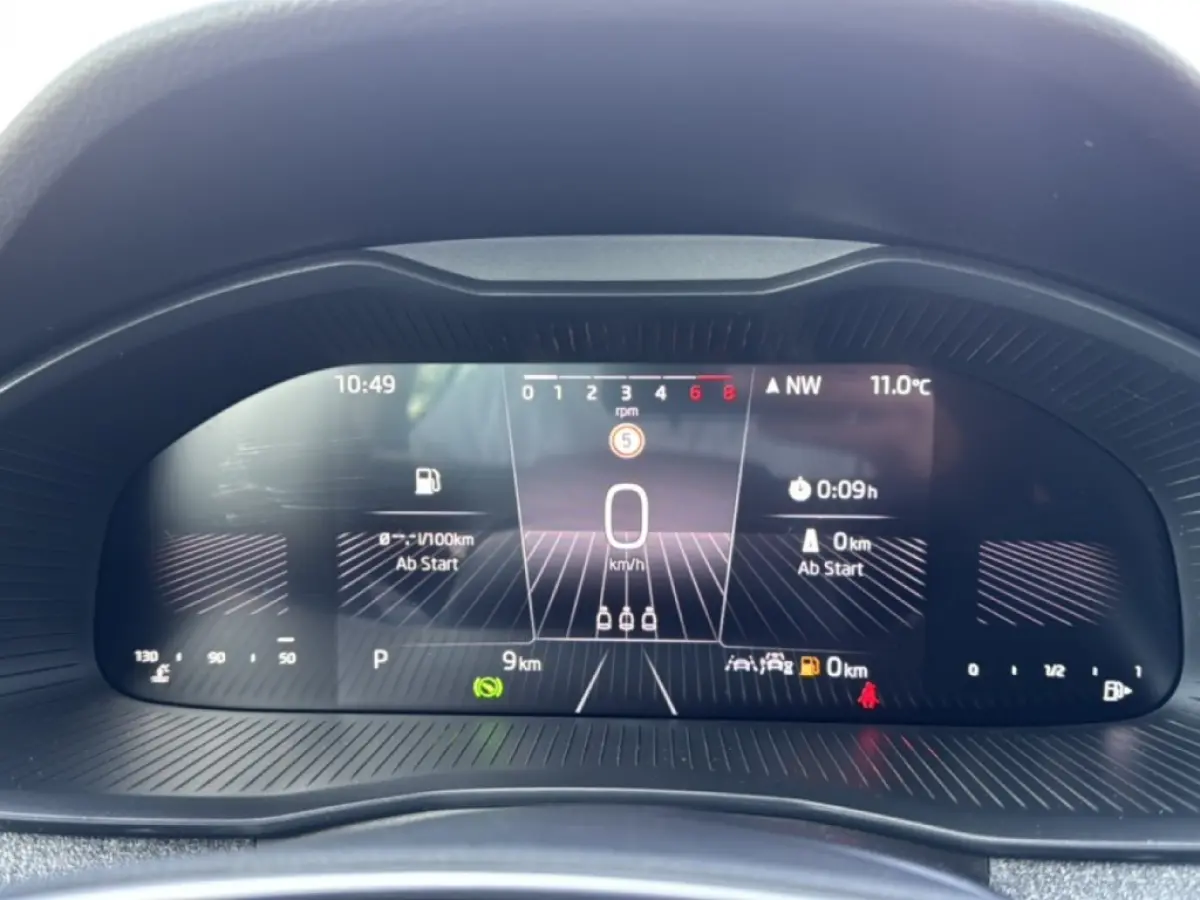 1.0 TSI SELECTION TREKHAAK/CRUISE/STOELVERW/CARPLAY
